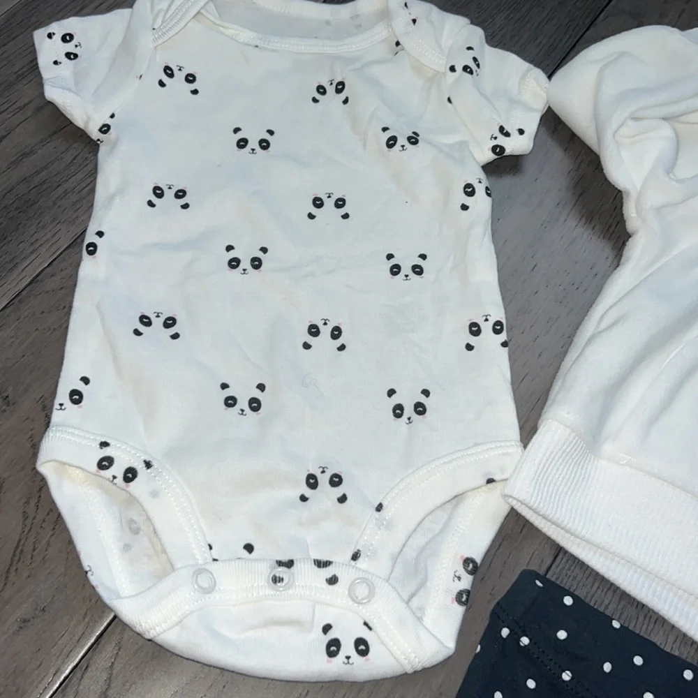 NWT 3 month carters 3 piece panda leggings, and hooded fleece sweater set